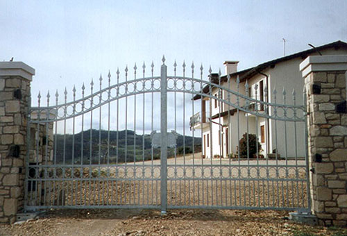 Cancelli per costruzioni residenziali