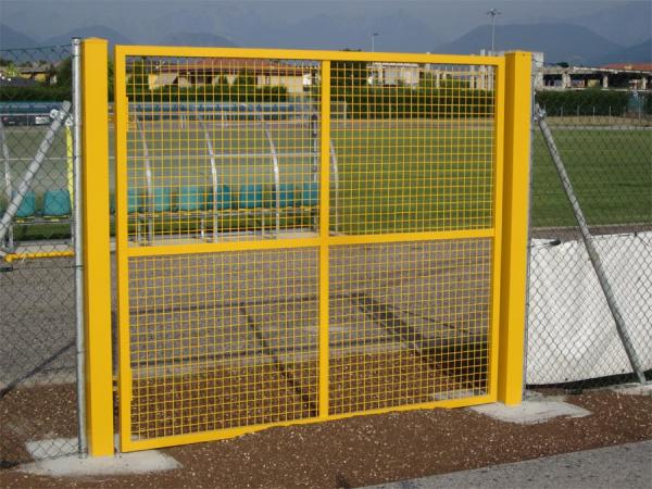 Cancelli per impianti sportivi ed aree delimitate a norme UNI