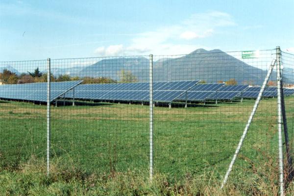 Recinzione in rete metallica per impianti fotovoltaici